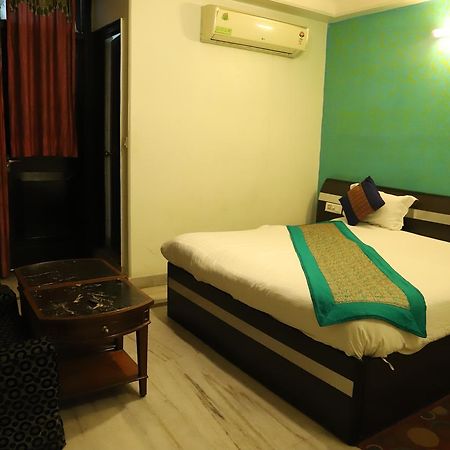Airport Hotel Aerocity Inn Ню Делхи Екстериор снимка