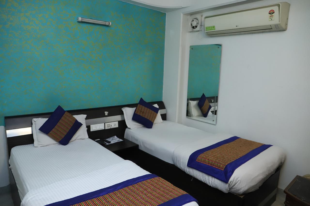 Airport Hotel Aerocity Inn Ню Делхи Екстериор снимка