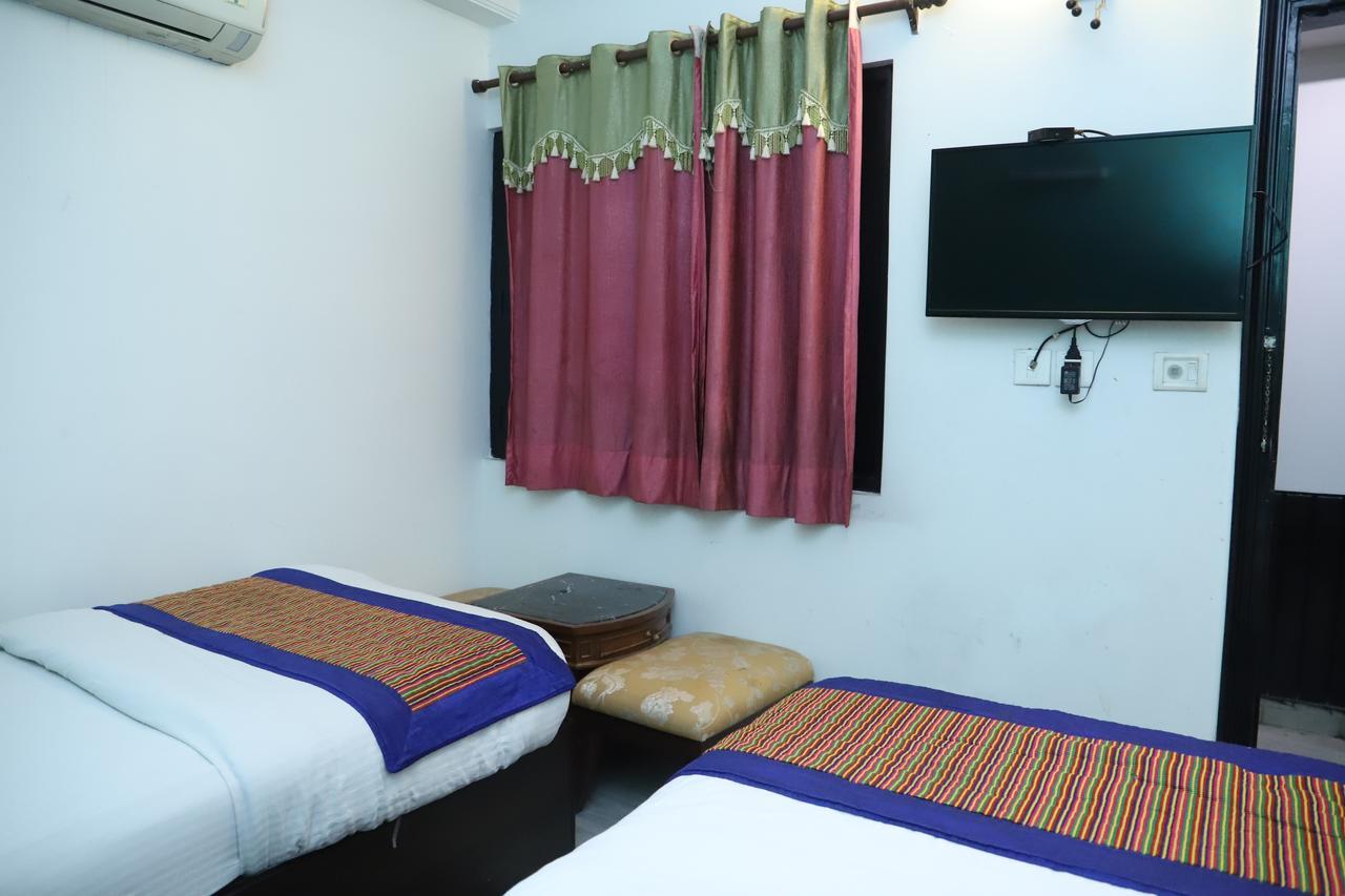 Airport Hotel Aerocity Inn Ню Делхи Екстериор снимка