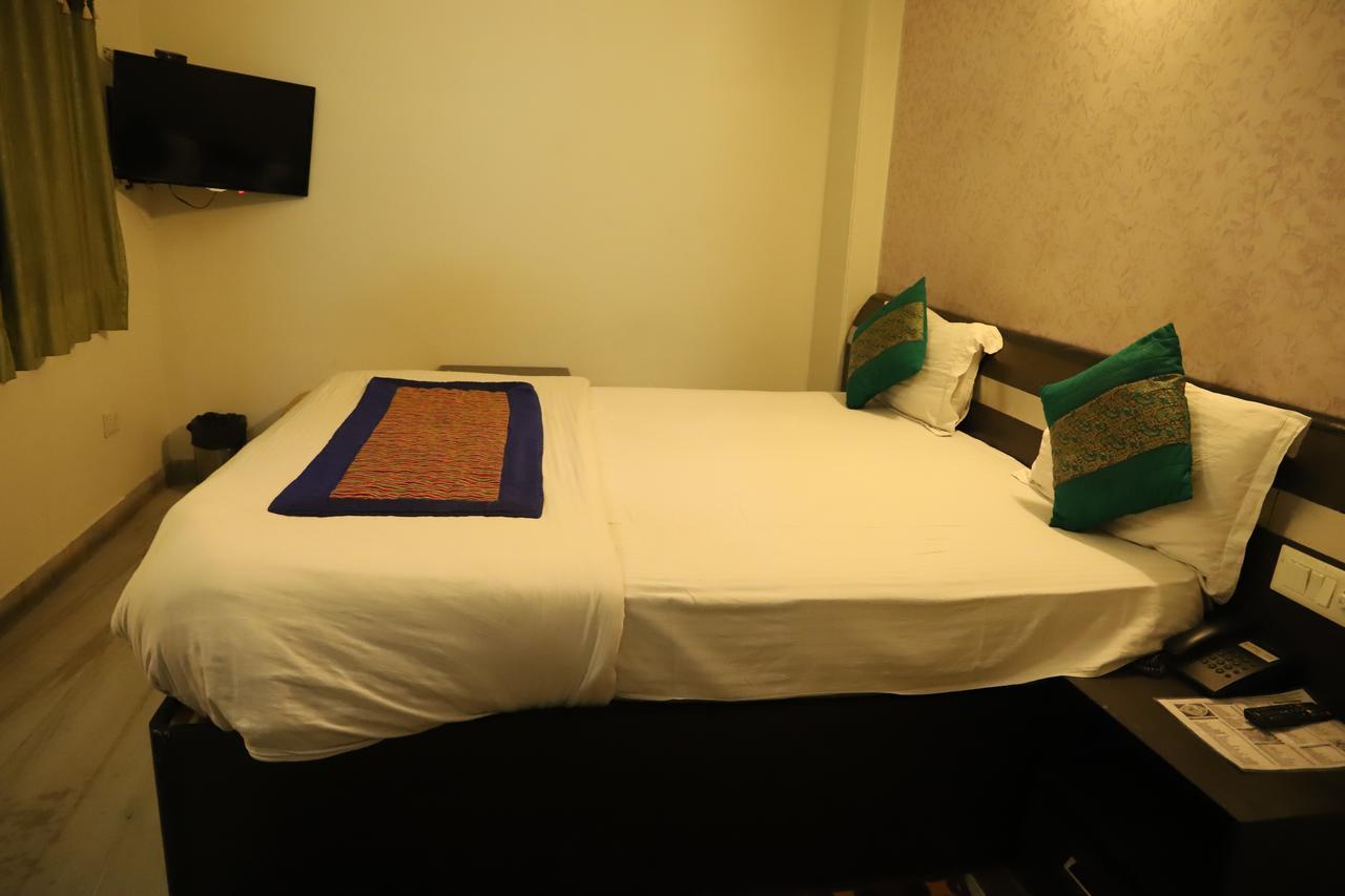 Airport Hotel Aerocity Inn Ню Делхи Екстериор снимка