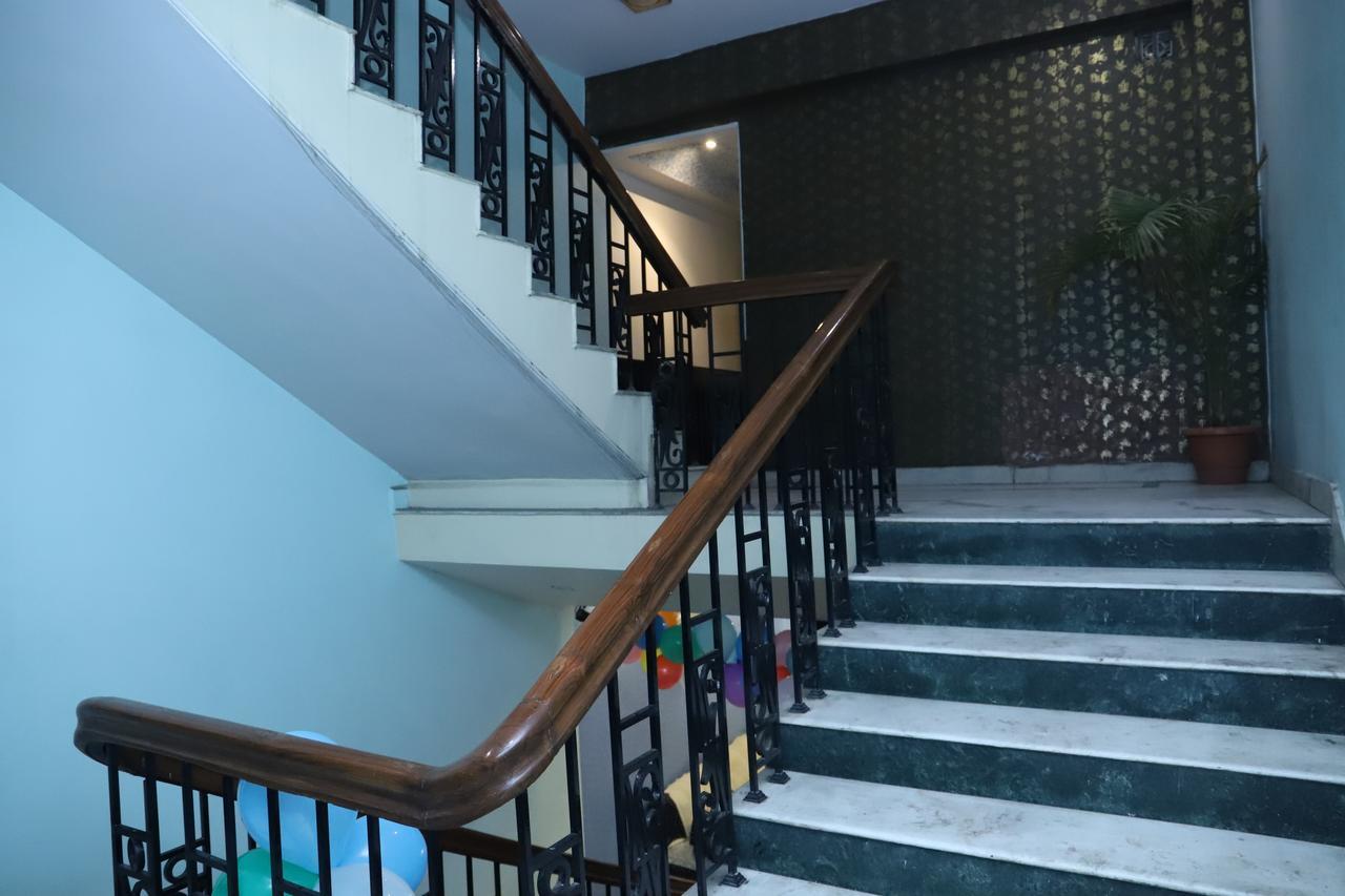 Airport Hotel Aerocity Inn Ню Делхи Екстериор снимка