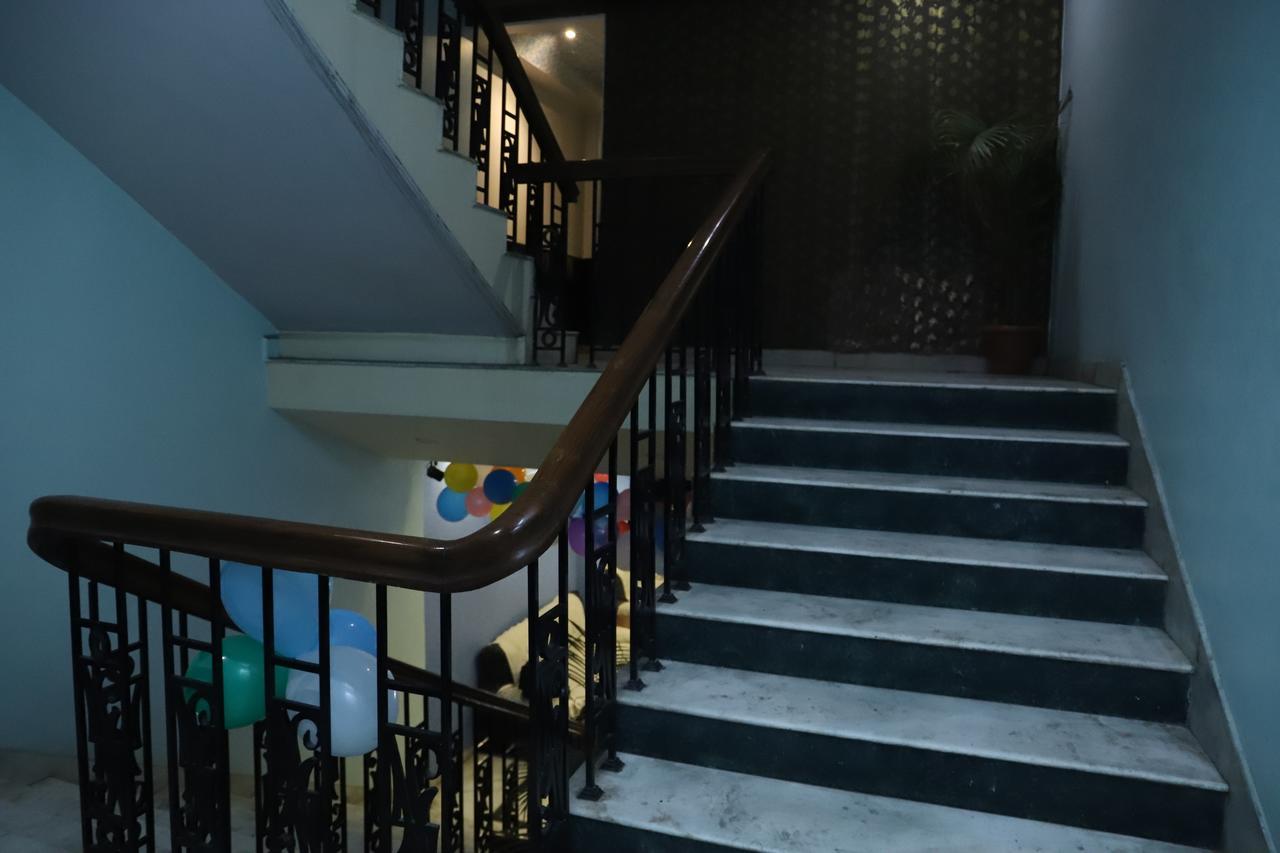 Airport Hotel Aerocity Inn Ню Делхи Екстериор снимка