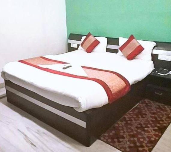 Airport Hotel Aerocity Inn Ню Делхи Екстериор снимка
