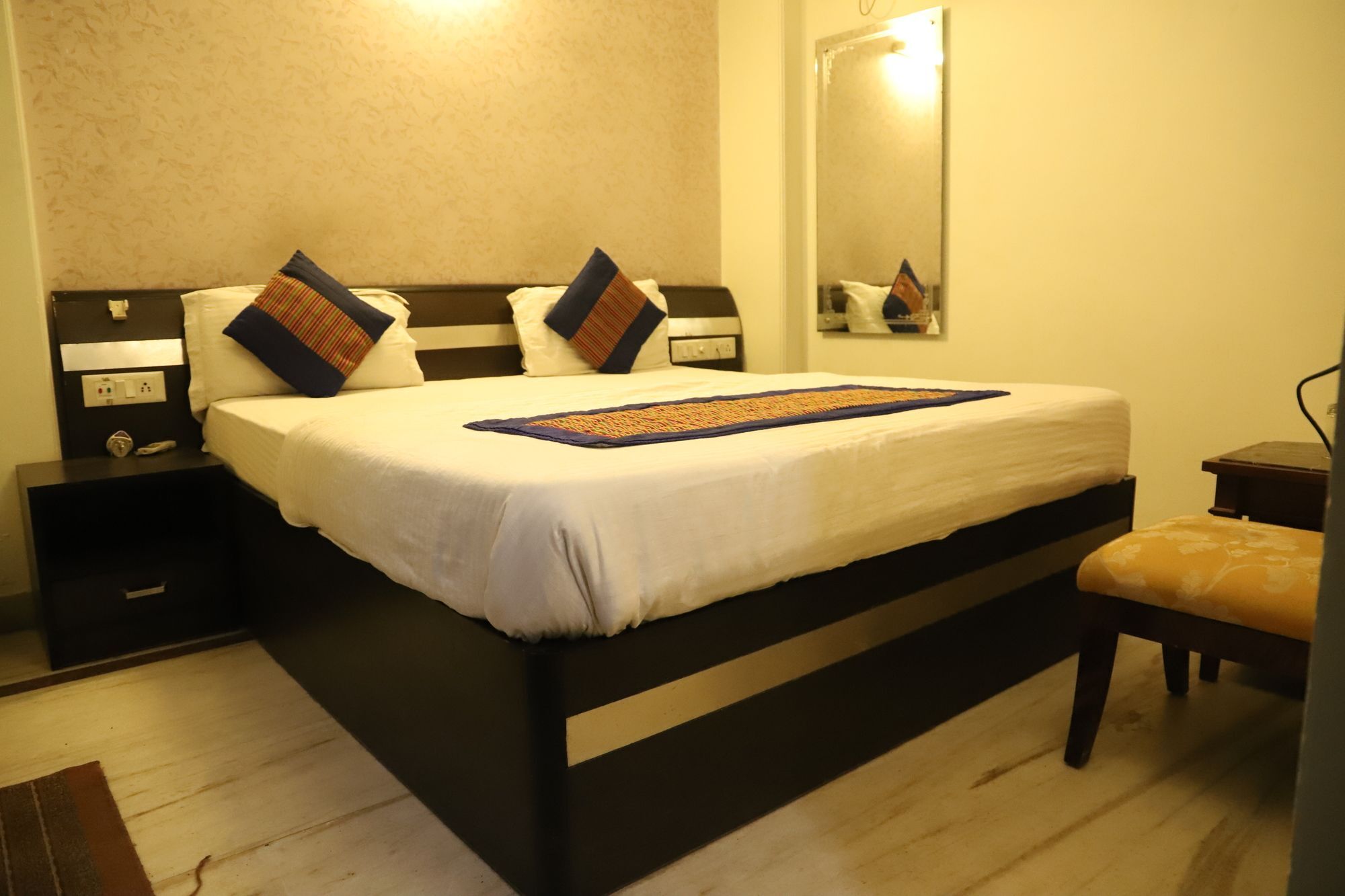 Airport Hotel Aerocity Inn Ню Делхи Екстериор снимка